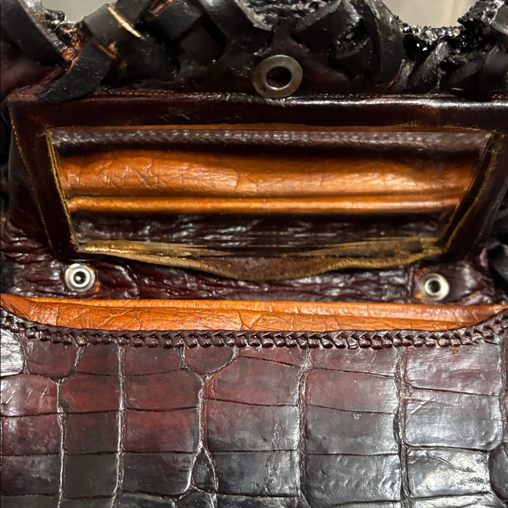 Vintage alligator repurposed Wallet - Picture 13 of 17